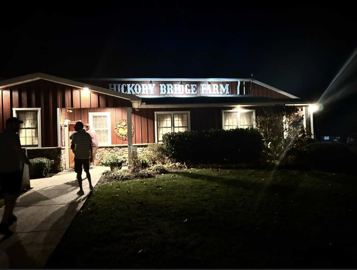 Exterior View of Hickory Bridge Farm main restaurant building