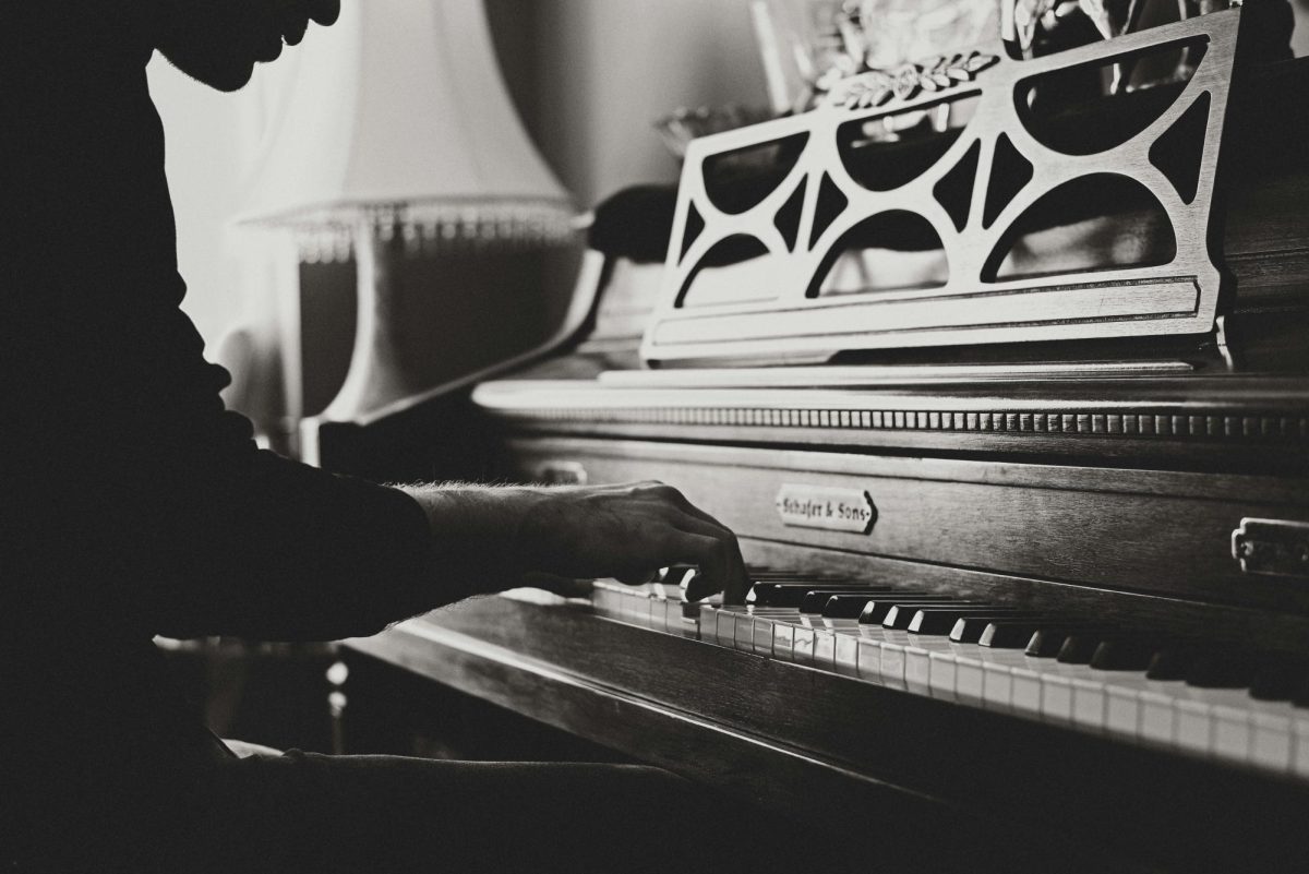 Vintage pianist.